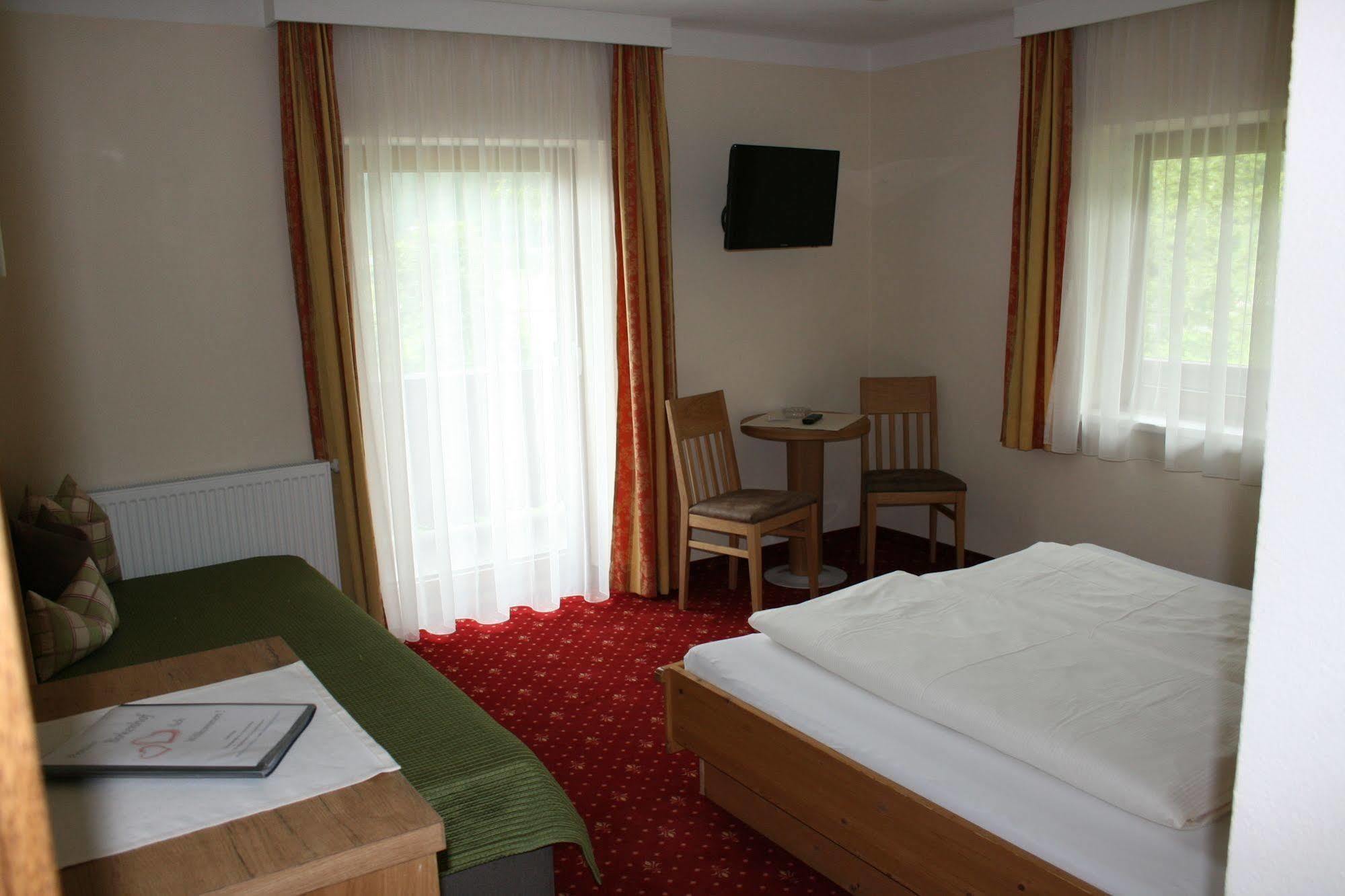 Pension Birkenhof Mayrhofen Eksteriør billede