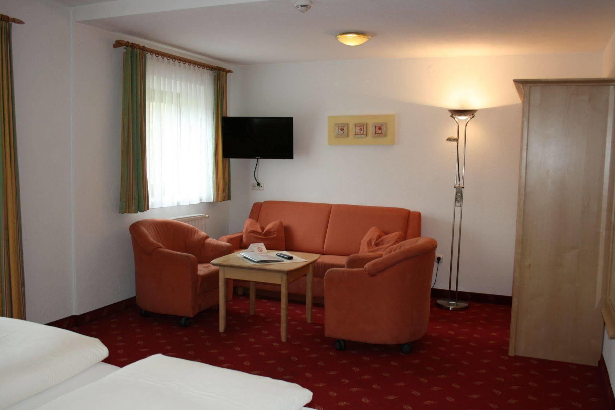 Pension Birkenhof Mayrhofen Eksteriør billede