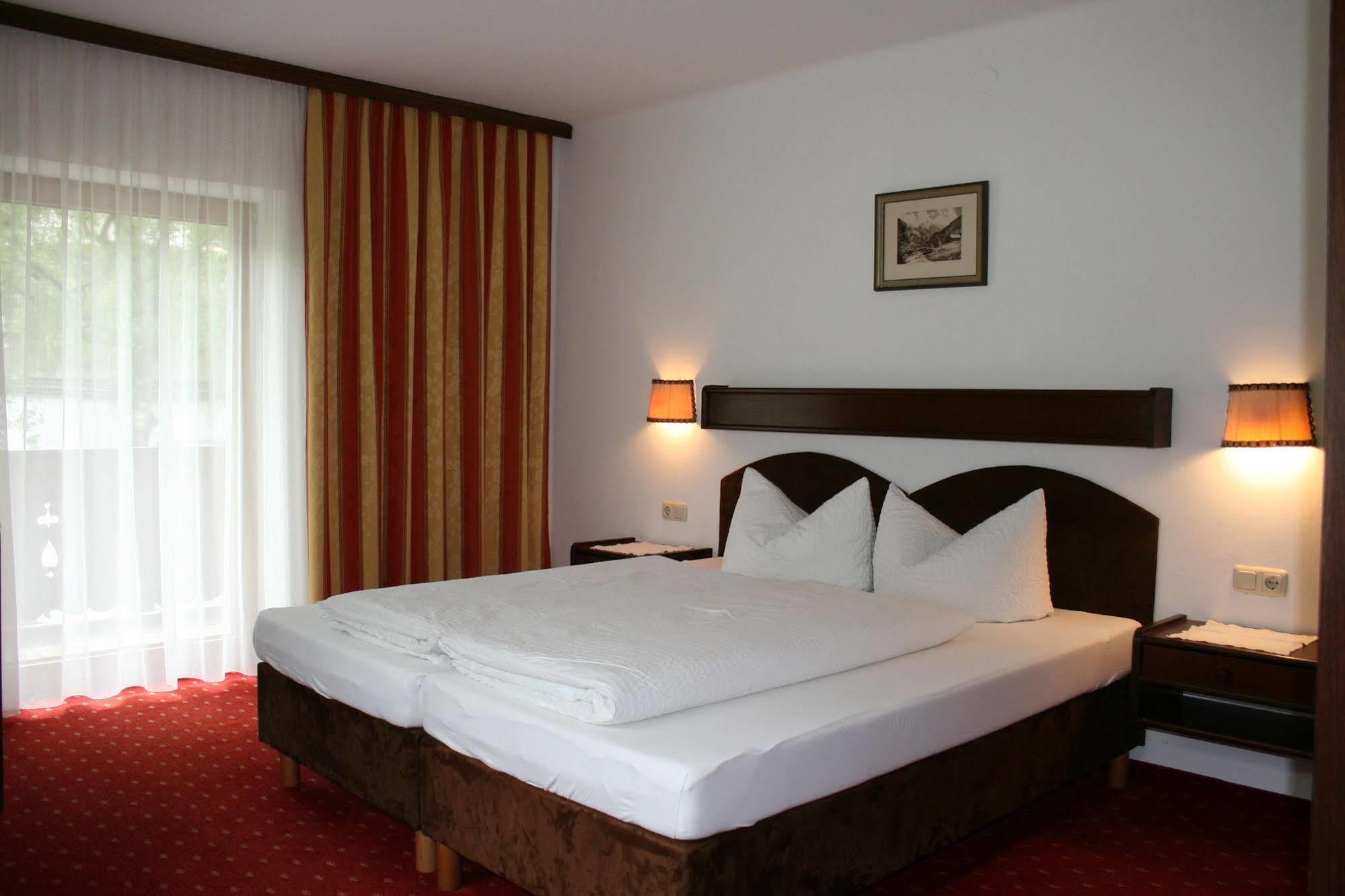 Pension Birkenhof Mayrhofen Eksteriør billede